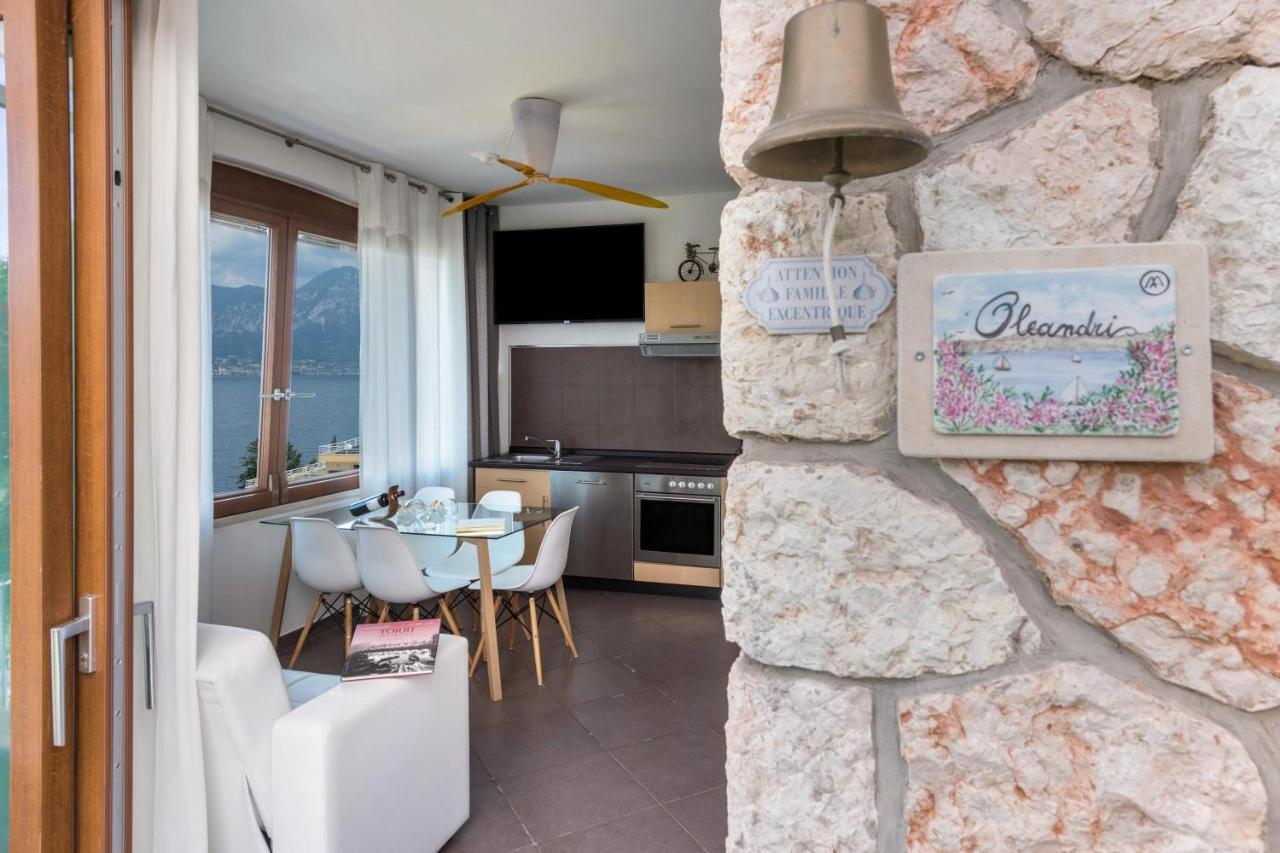 Residence La Mignon Oleandri Torri Del Benaco Extérieur photo